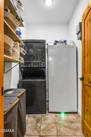 4876 Pearl Valley Road, Sevierville, TN 37876