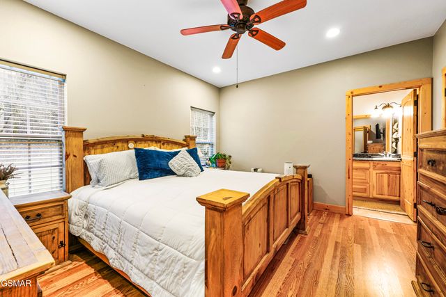 4876 Pearl Valley Road, Sevierville, TN 37876