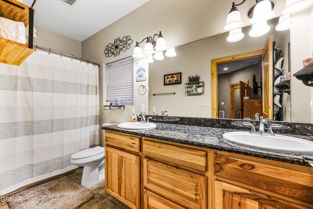 4876 Pearl Valley Road, Sevierville, TN 37876