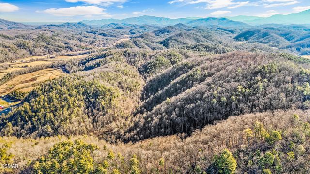 4876 Pearl Valley Road, Sevierville, TN 37876