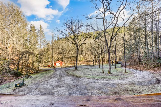 4876 Pearl Valley Road, Sevierville, TN 37876