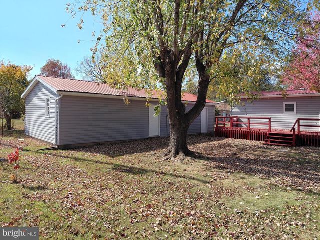 11 TRENTON ST, Petersburg, WV 26847