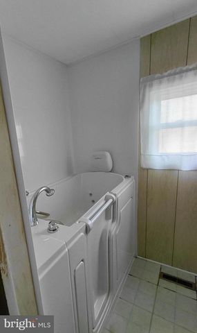 11 TRENTON ST, Petersburg, WV 26847