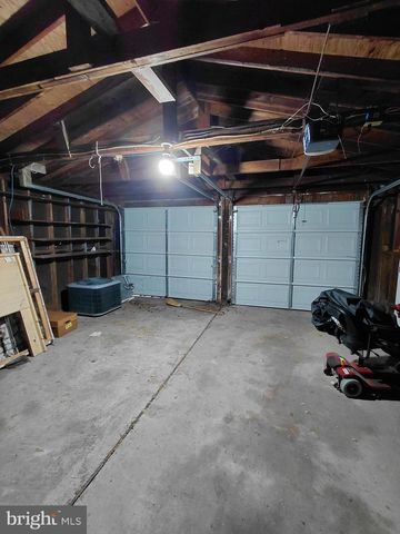 11 TRENTON ST, Petersburg, WV 26847