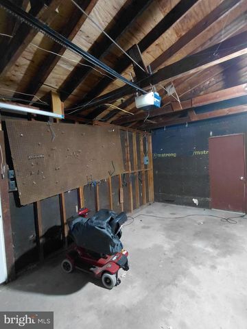 11 TRENTON ST, Petersburg, WV 26847