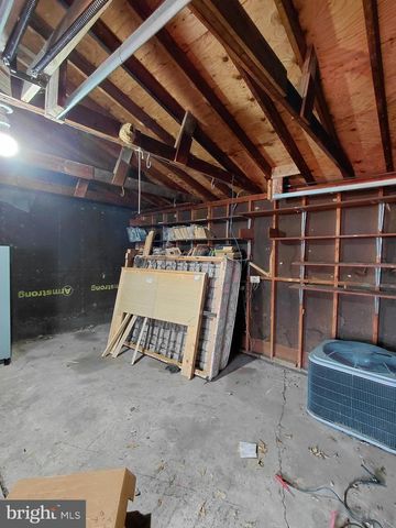 11 TRENTON ST, Petersburg, WV 26847