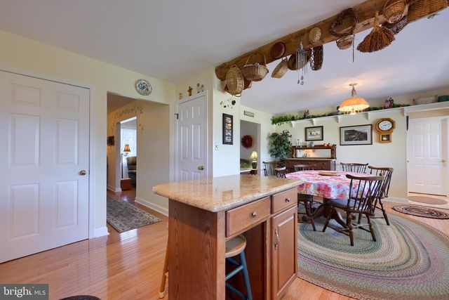 8 VILLAGE SQUARE, Willow Street, PA 17584