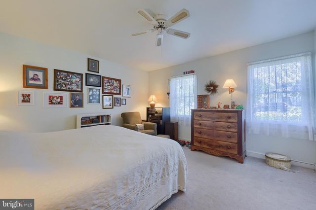 8 VILLAGE SQUARE, Willow Street, PA 17584