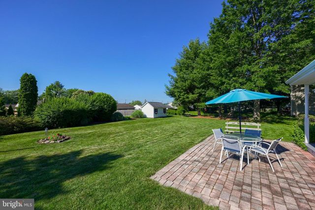 8 VILLAGE SQUARE, Willow Street, PA 17584