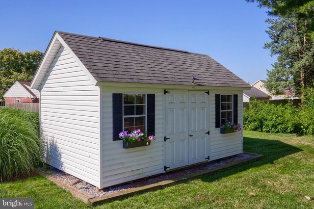 8 VILLAGE SQUARE, Willow Street, PA 17584