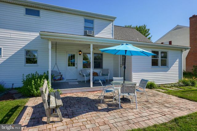 8 VILLAGE SQUARE, Willow Street, PA 17584