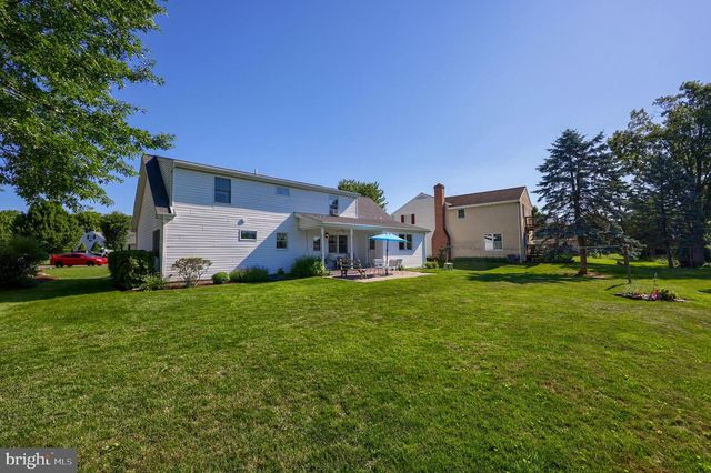 8 VILLAGE SQUARE, Willow Street, PA 17584