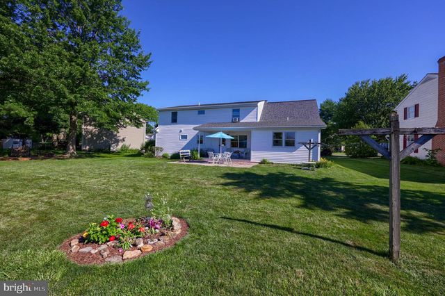 8 VILLAGE SQUARE, Willow Street, PA 17584