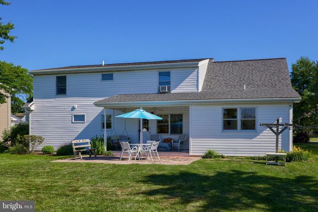8 VILLAGE SQUARE, Willow Street, PA 17584