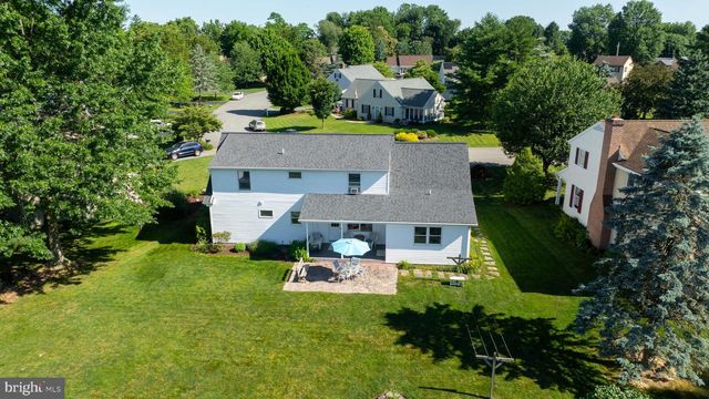 8 VILLAGE SQUARE, Willow Street, PA 17584