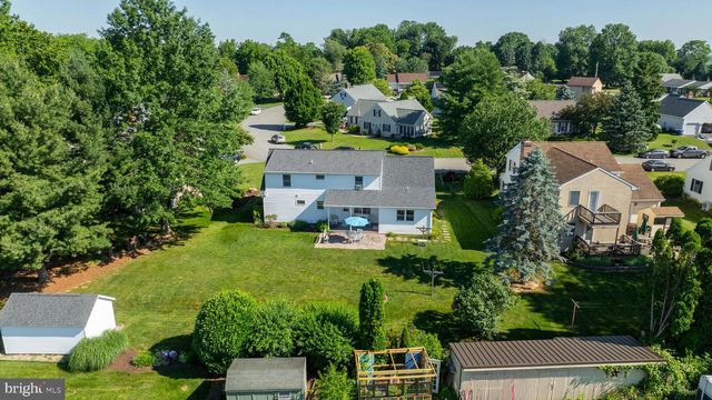8 VILLAGE SQUARE, Willow Street, PA 17584