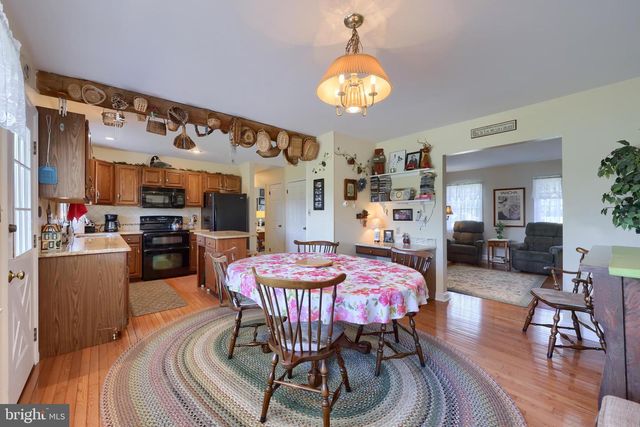 8 VILLAGE SQUARE, Willow Street, PA 17584