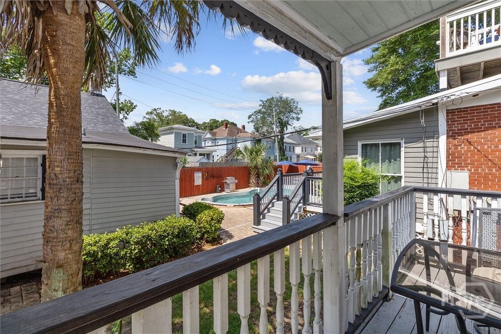 Image 16 of property listing at 527/529 E Gwinnett, Savannah, GA 31401