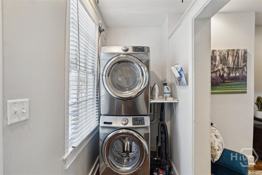 Image 26 of property listing at 527/529 E Gwinnett, Savannah, GA 31401