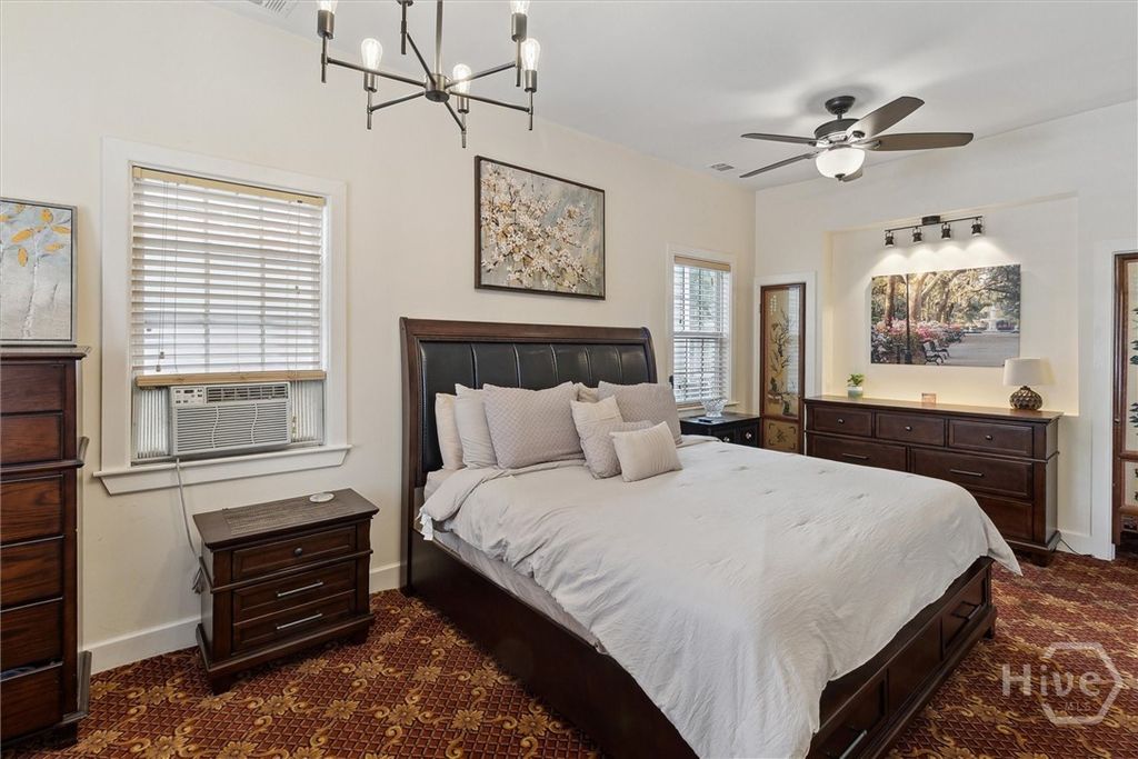 Image 31 of property listing at 527/529 E Gwinnett, Savannah, GA 31401