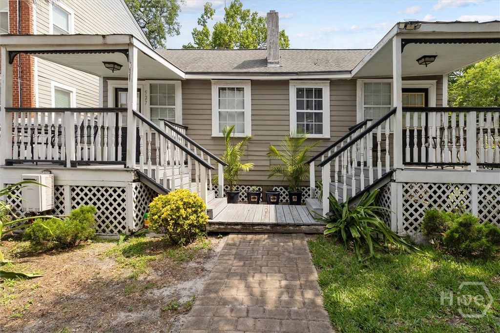 Image 36 of property listing at 527/529 E Gwinnett, Savannah, GA 31401