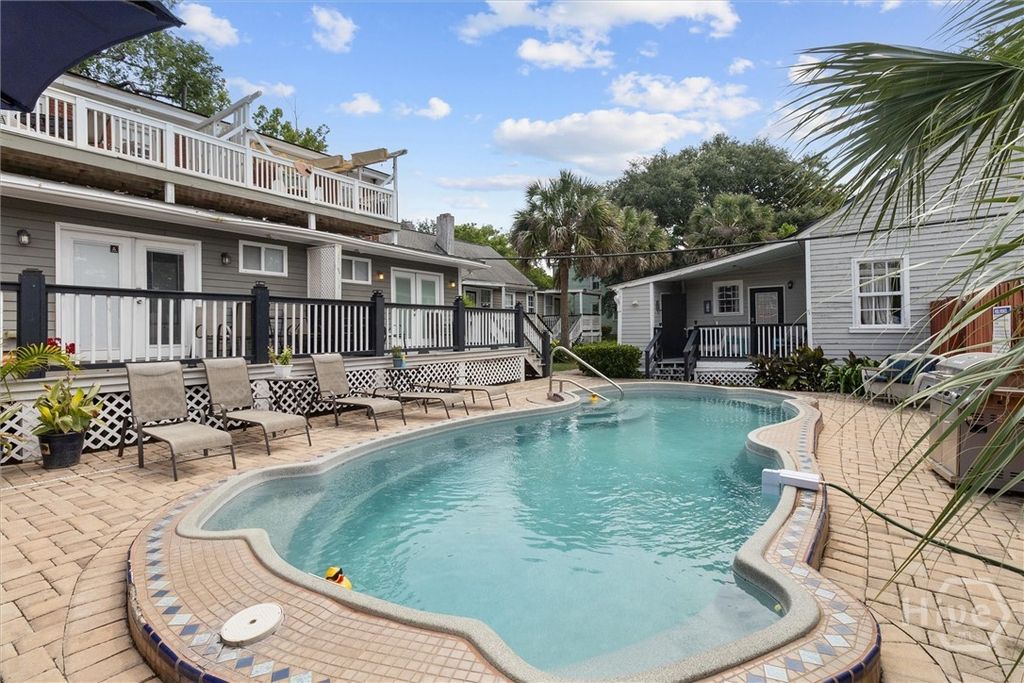 Image 41 of property listing at 527/529 E Gwinnett, Savannah, GA 31401