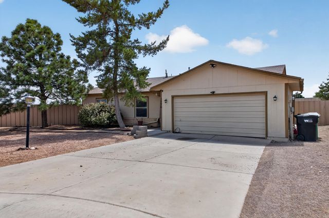 1776 Borealis Avenue SE, Rio Rancho, NM 87124