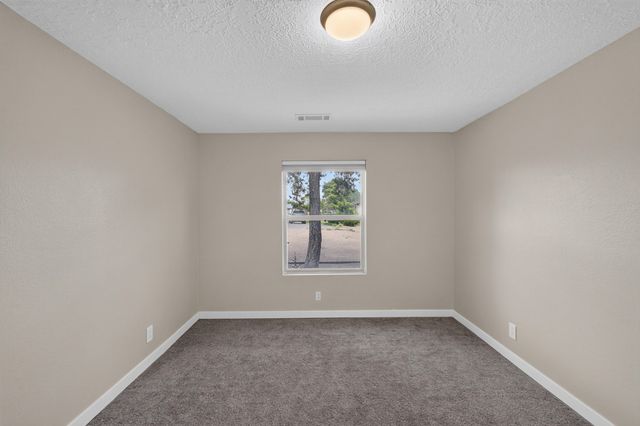 1776 Borealis Avenue SE, Rio Rancho, NM 87124