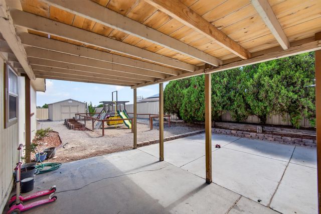 1776 Borealis Avenue SE, Rio Rancho, NM 87124