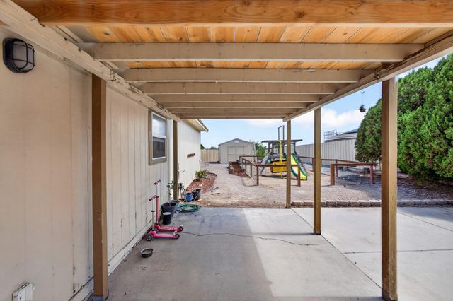 1776 Borealis Avenue SE, Rio Rancho, NM 87124