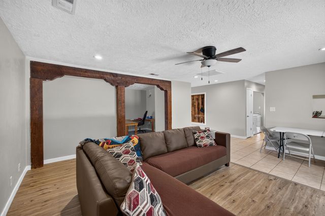 1776 Borealis Avenue SE, Rio Rancho, NM 87124