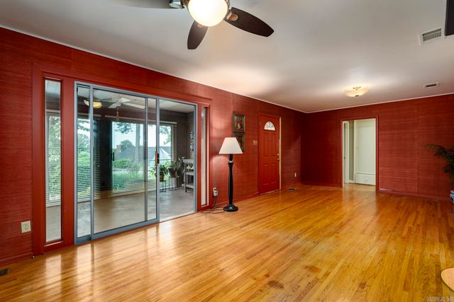 7618 Iowa Drive, Little Rock, AR 72227