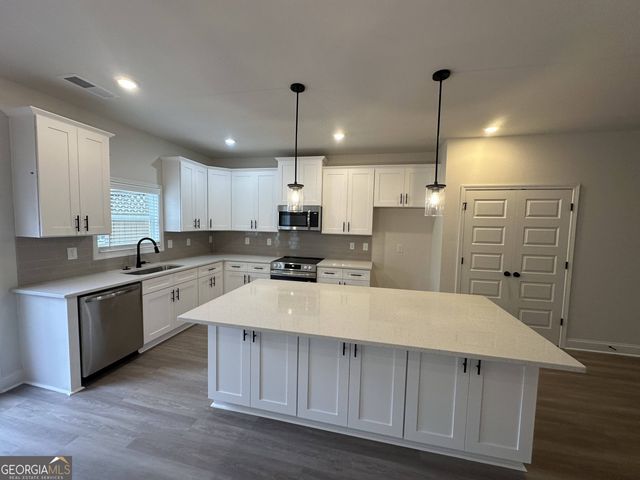 822 Glennferry Bend SW, Mableton, GA 30126