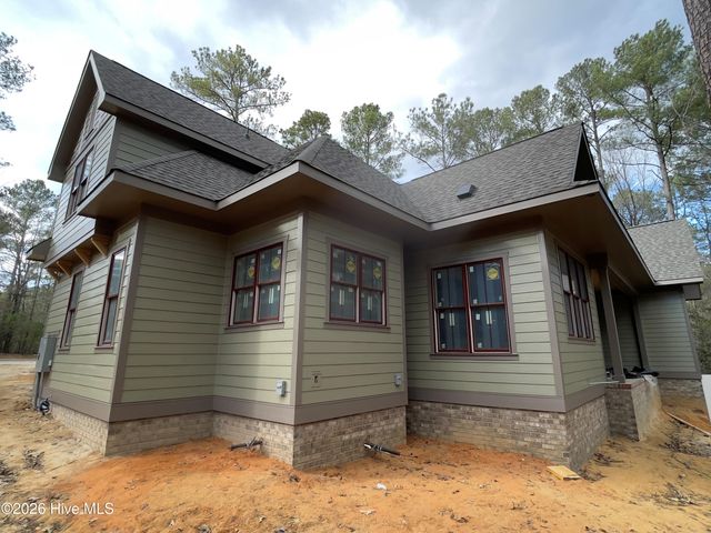 12 Hemlock Court, Pinehurst, NC 28374