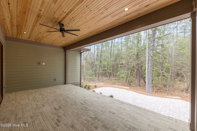 12 Hemlock Court, Pinehurst, NC 28374