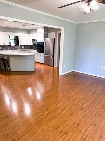 1104 Locust Street, Beebe, AR 72012