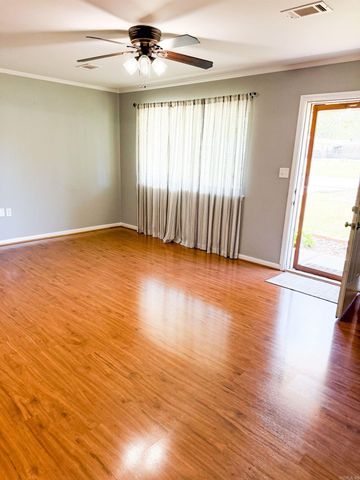 1104 Locust Street, Beebe, AR 72012