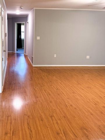 1104 Locust Street, Beebe, AR 72012