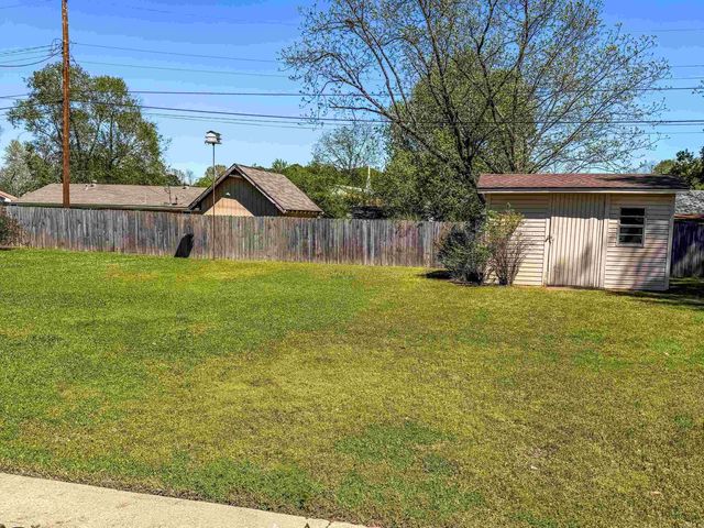 1104 Locust Street, Beebe, AR 72012