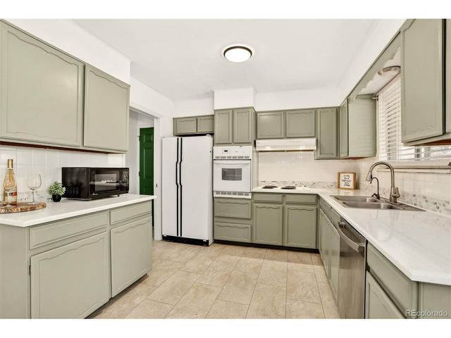 663 Polaris Pl, Thornton, CO 80260