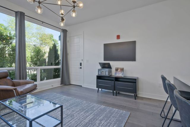 3131 Long Blvd Apt 101, Nashville, TN 37203