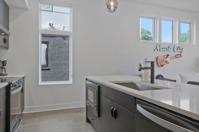 3131 Long Blvd Apt 101, Nashville, TN 37203