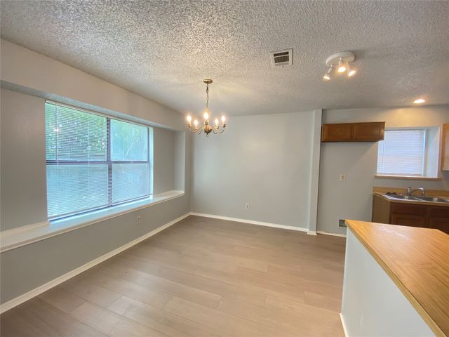 6101 Meadowside Trail, Arlington, TX 76017