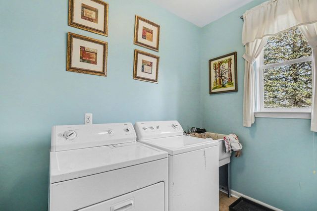 28294 Cottage Lane, New Hudson, MI 48165