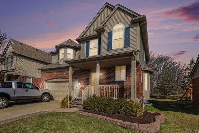 28294 Cottage Lane, New Hudson, MI 48165