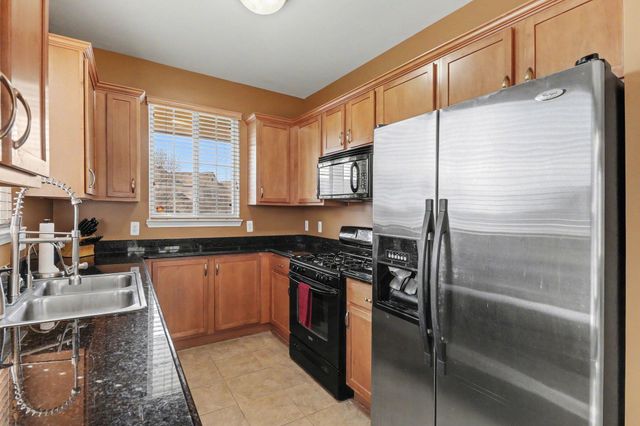 28294 Cottage Lane, New Hudson, MI 48165