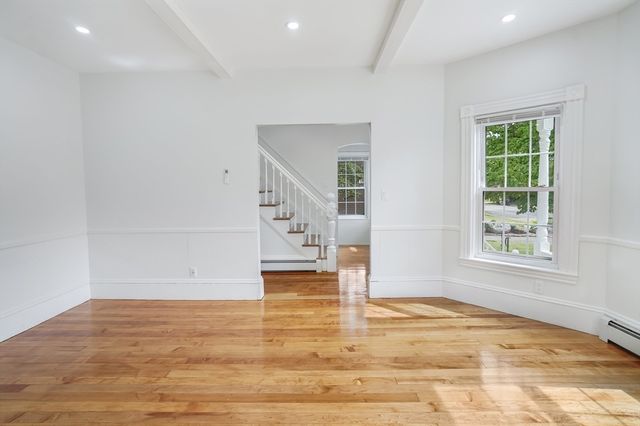 578 Plain St, Brockton, MA 02302