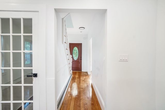 578 Plain St, Brockton, MA 02302