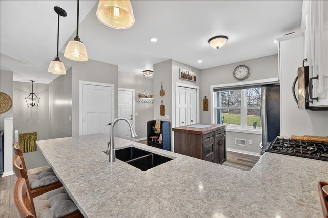 1956 Aspen Valley Lane, Ionia, MI 48846