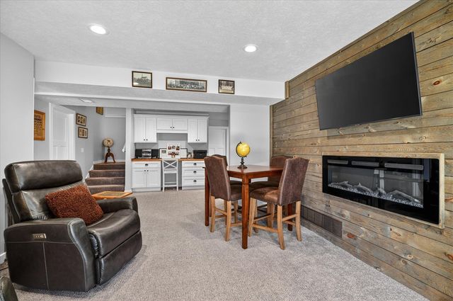 1956 Aspen Valley Lane, Ionia, MI 48846